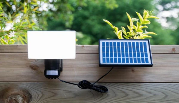 Mini panneau solaire avec fil&nbsp;: guide complet des modules solaires pré-câblés